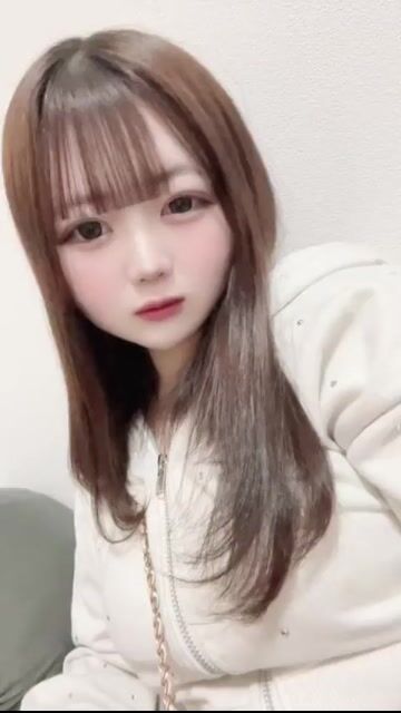 v1c044g50000d6i0ah7og65gre0kqo7g