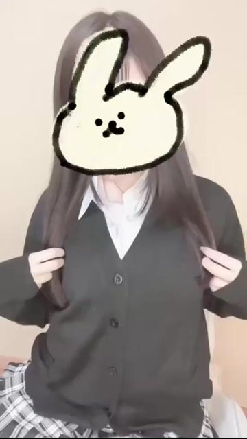 video_607967152955457589-6pV8JwD9